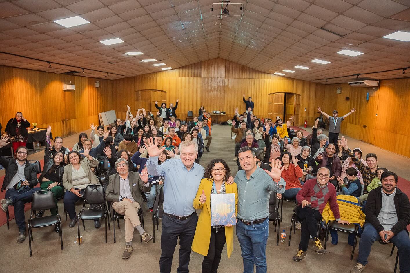 IMPRESIONANTE CHARLA CIENTÍFICA